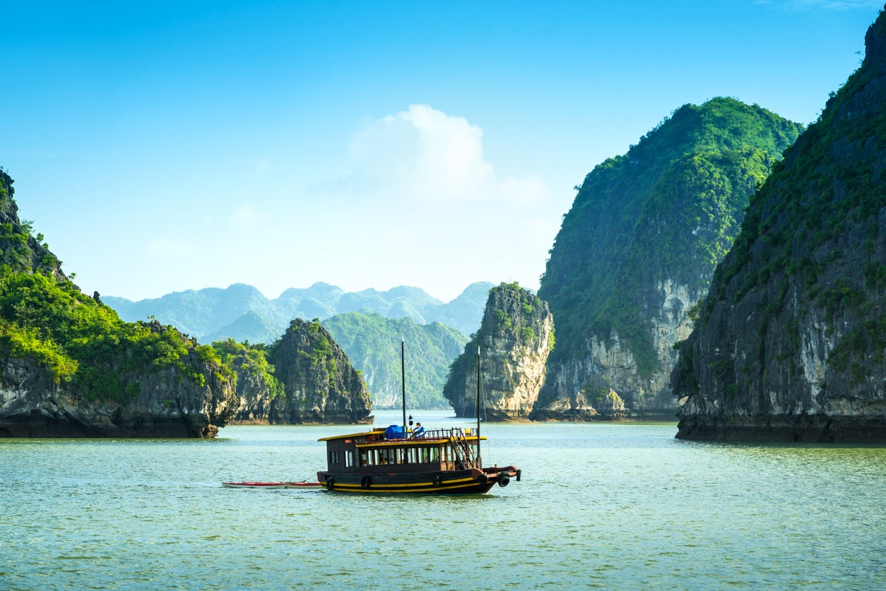 Best time to visit Vietnam and Explore How beautiful this country is!